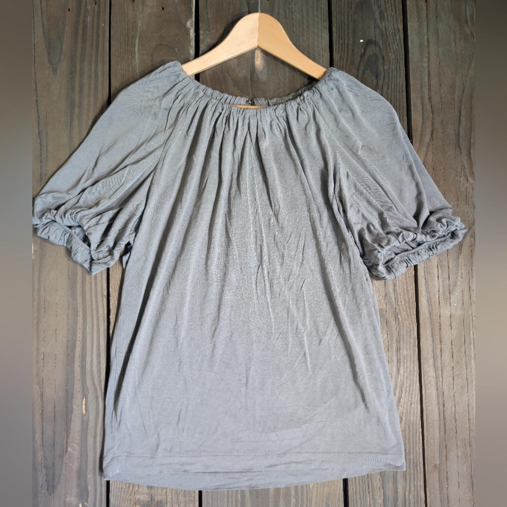 Banana Republic Gray Puff Sleeve Blouse with Ruched Design